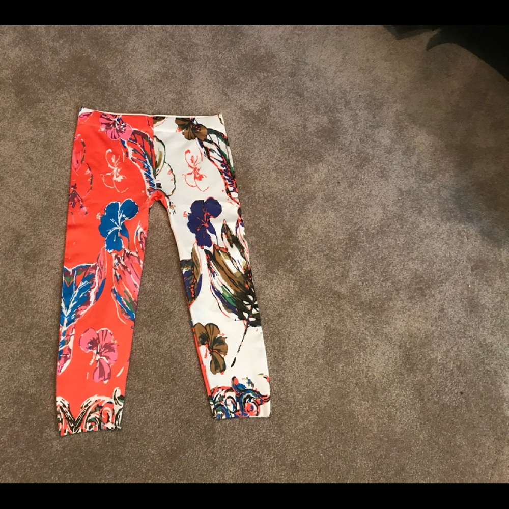CONNECTION 18, legging